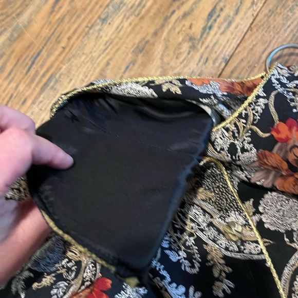 đź–¤ Vintage-style floral blouse in warm tones of burnt orange. Size S/M - Picture 5 of 9